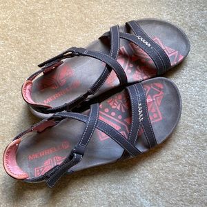 Comfortable Merrill Leather Sandals